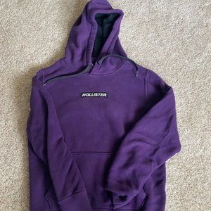 Hollister sweatshirt